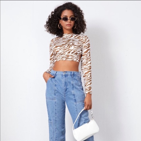 SHEIN Tops - Shein tan and white backless long sleeve crop top